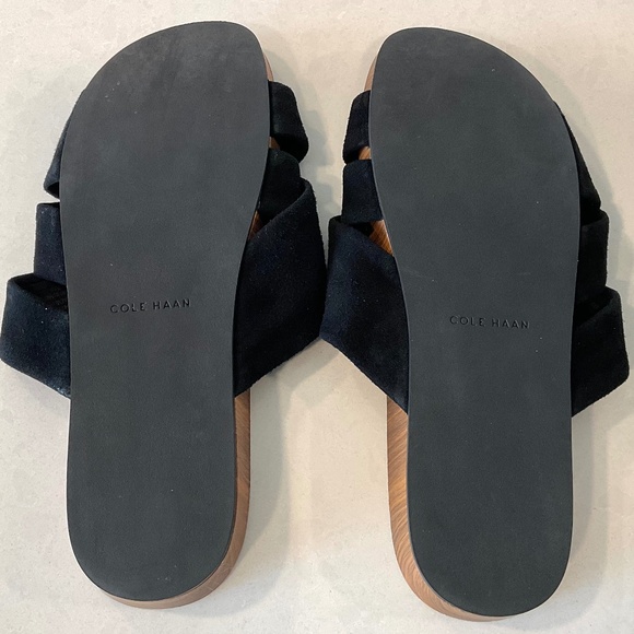 COLE HAAN Braelyn Black Leather Upper Slide Sandal Size 8 - Picture 6 of 10